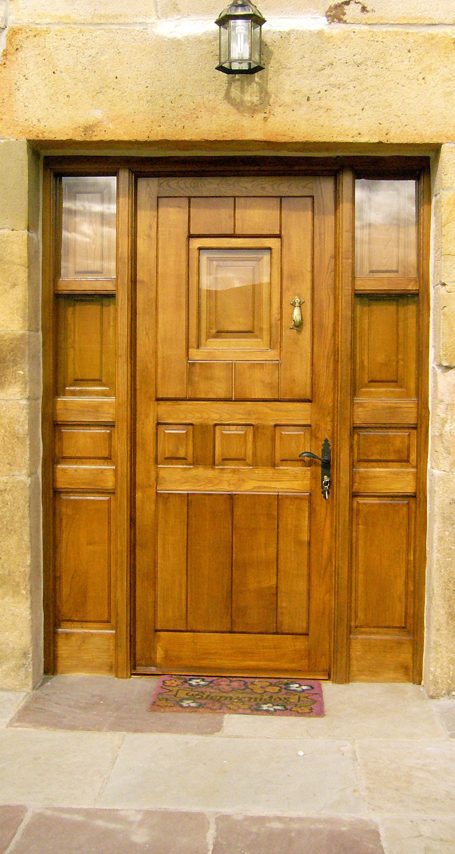 Carpinteria de puertas de madera